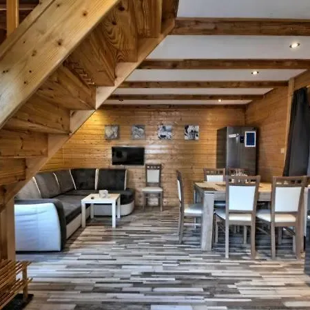 Деревянный коттедж Kaper Рева